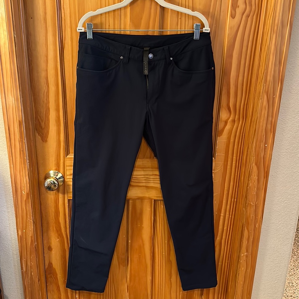 Lulu lemon slim fit abc pants 32” by 32”